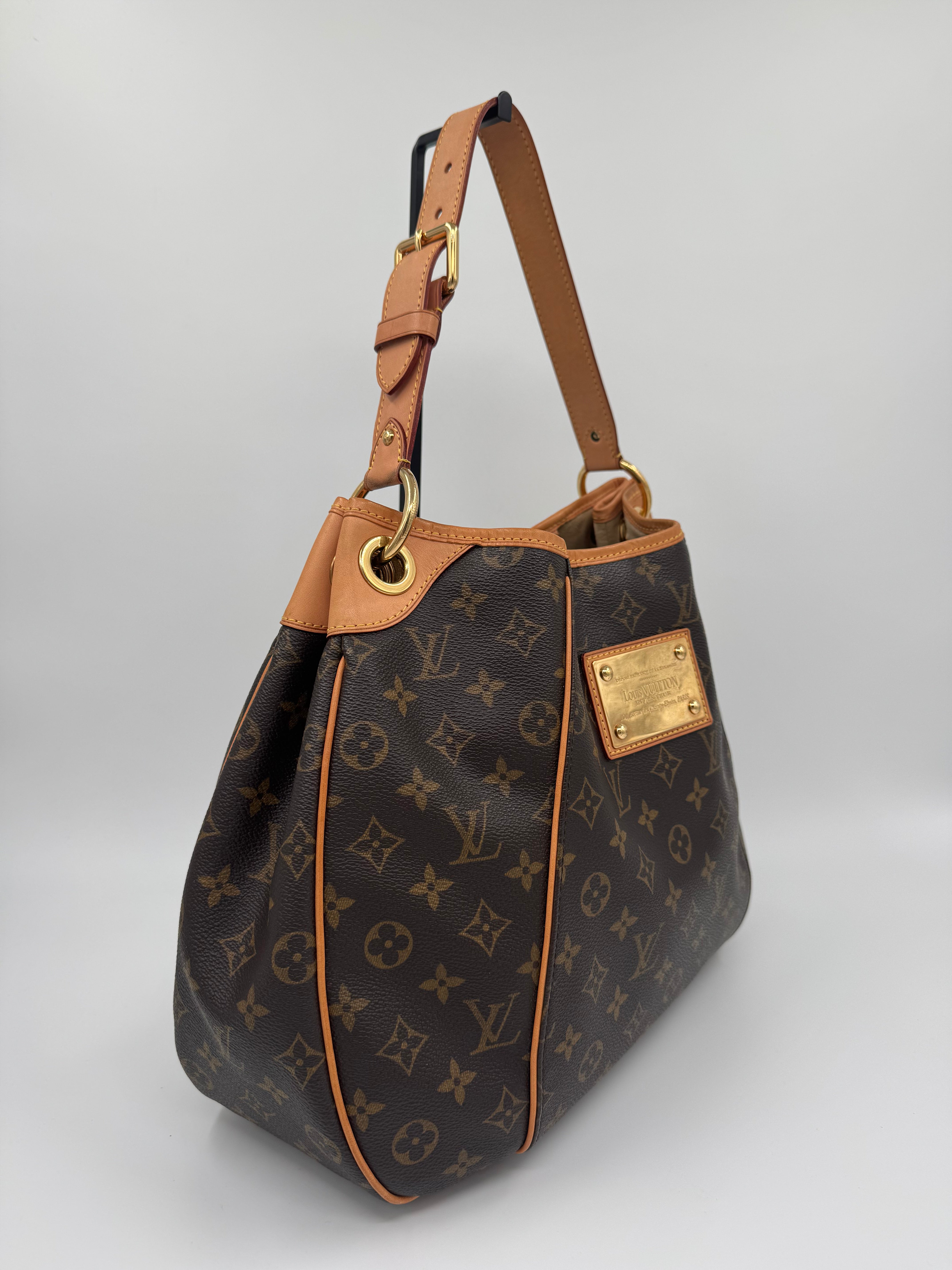 Louis Vuitton Galliera Monogram