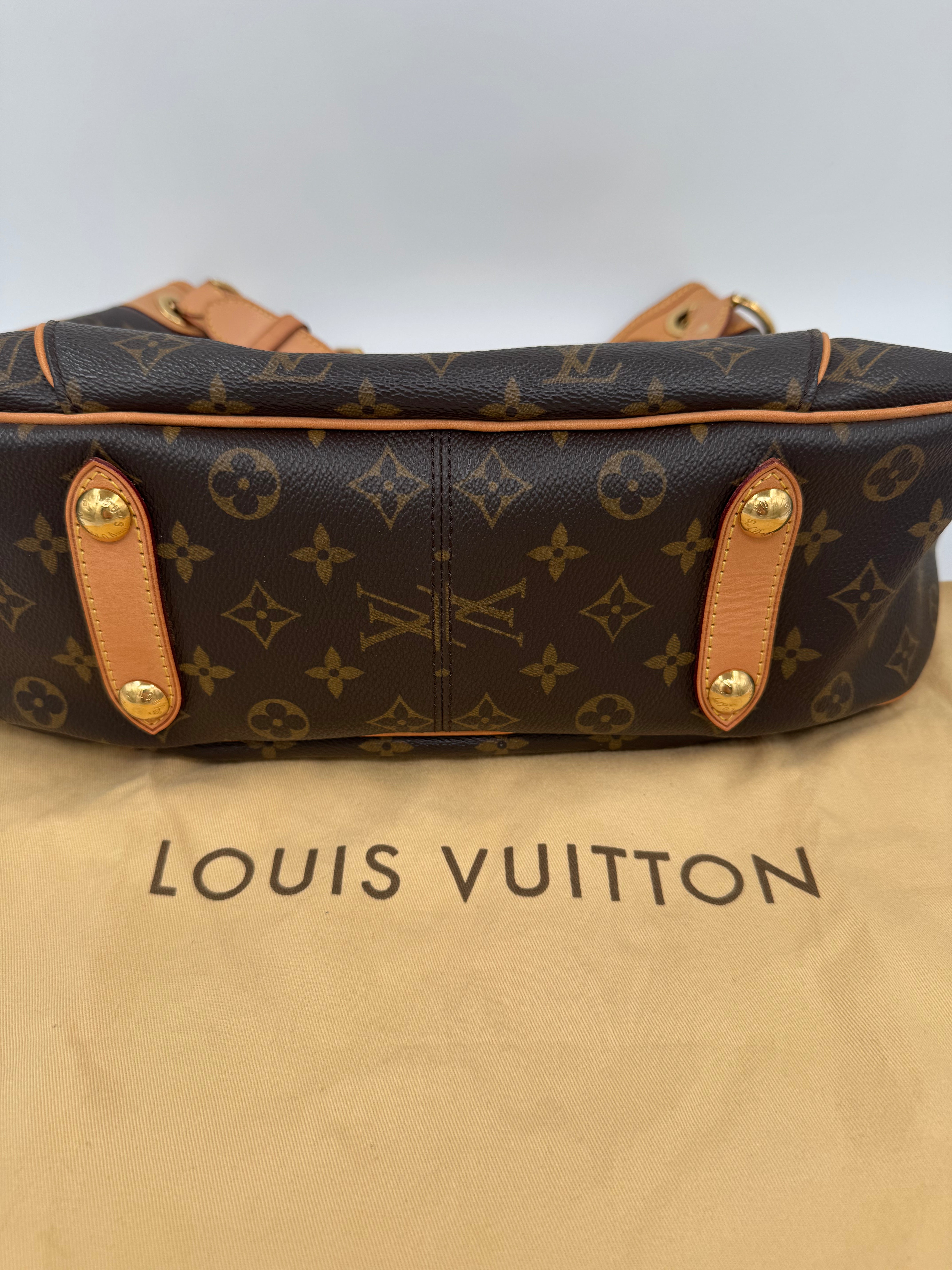 Louis Vuitton Galliera Monogram