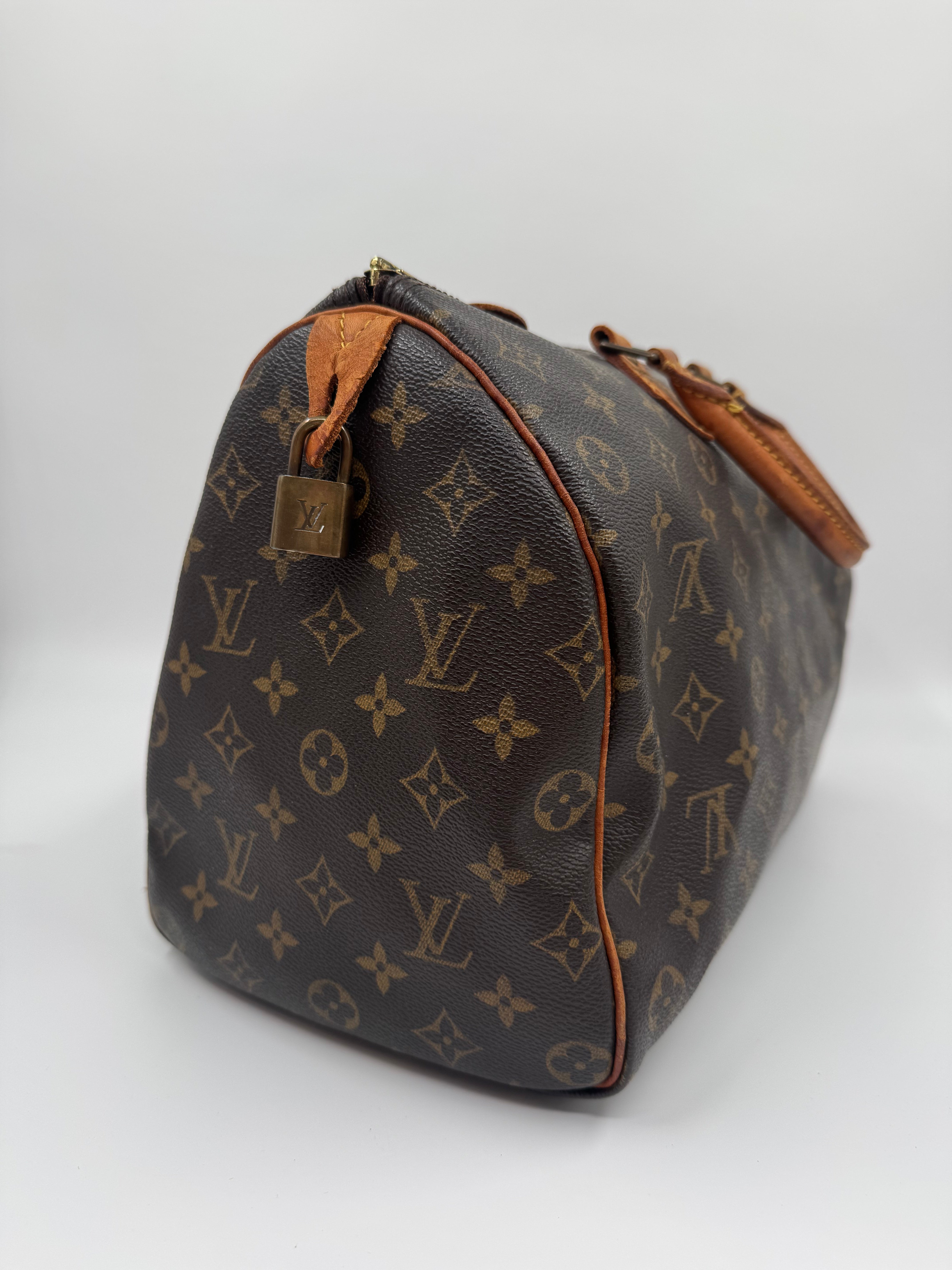 Louis Vuitton Speedy 35 Monogram