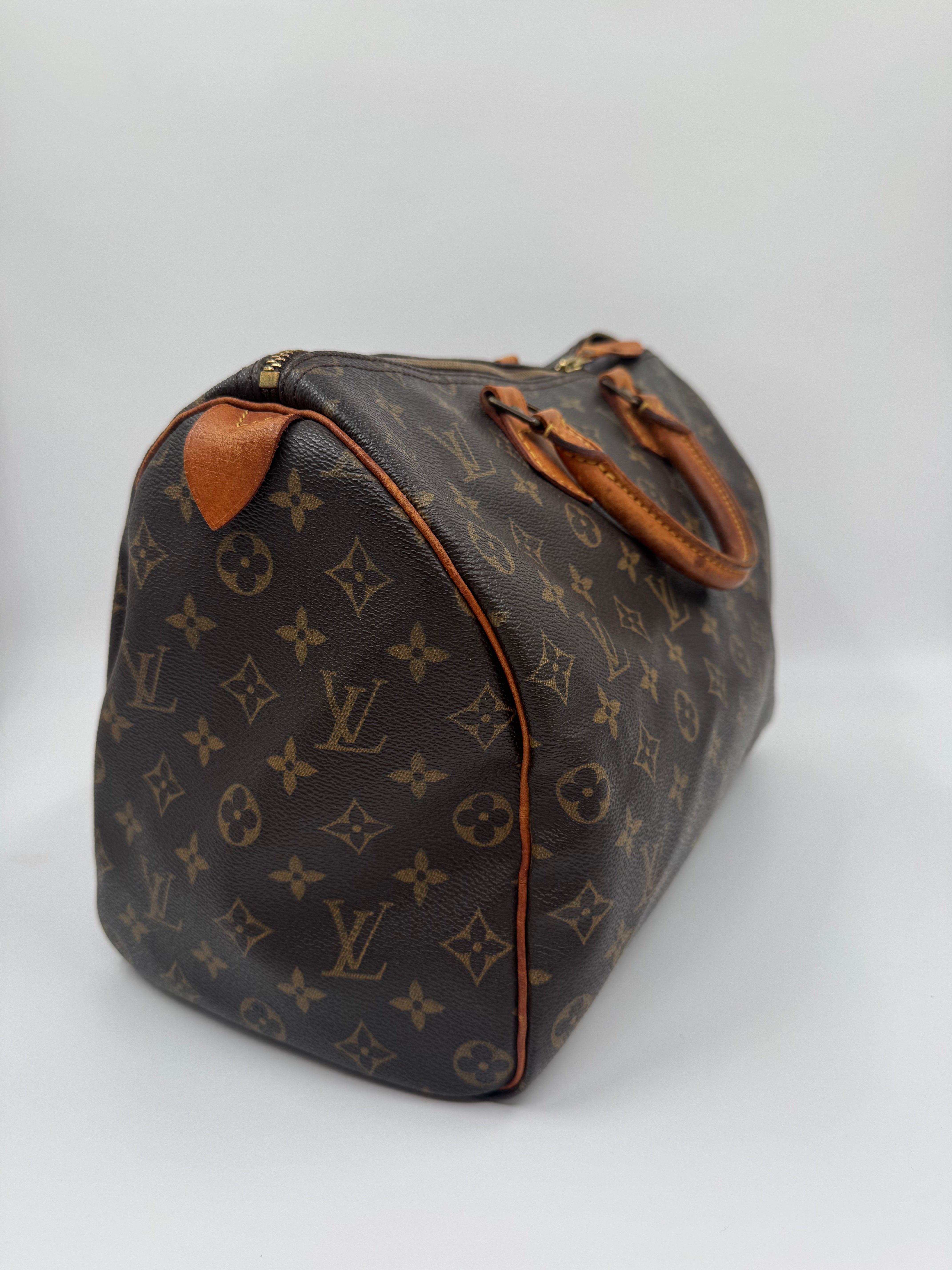 Louis Vuitton Speedy 35 Monogram