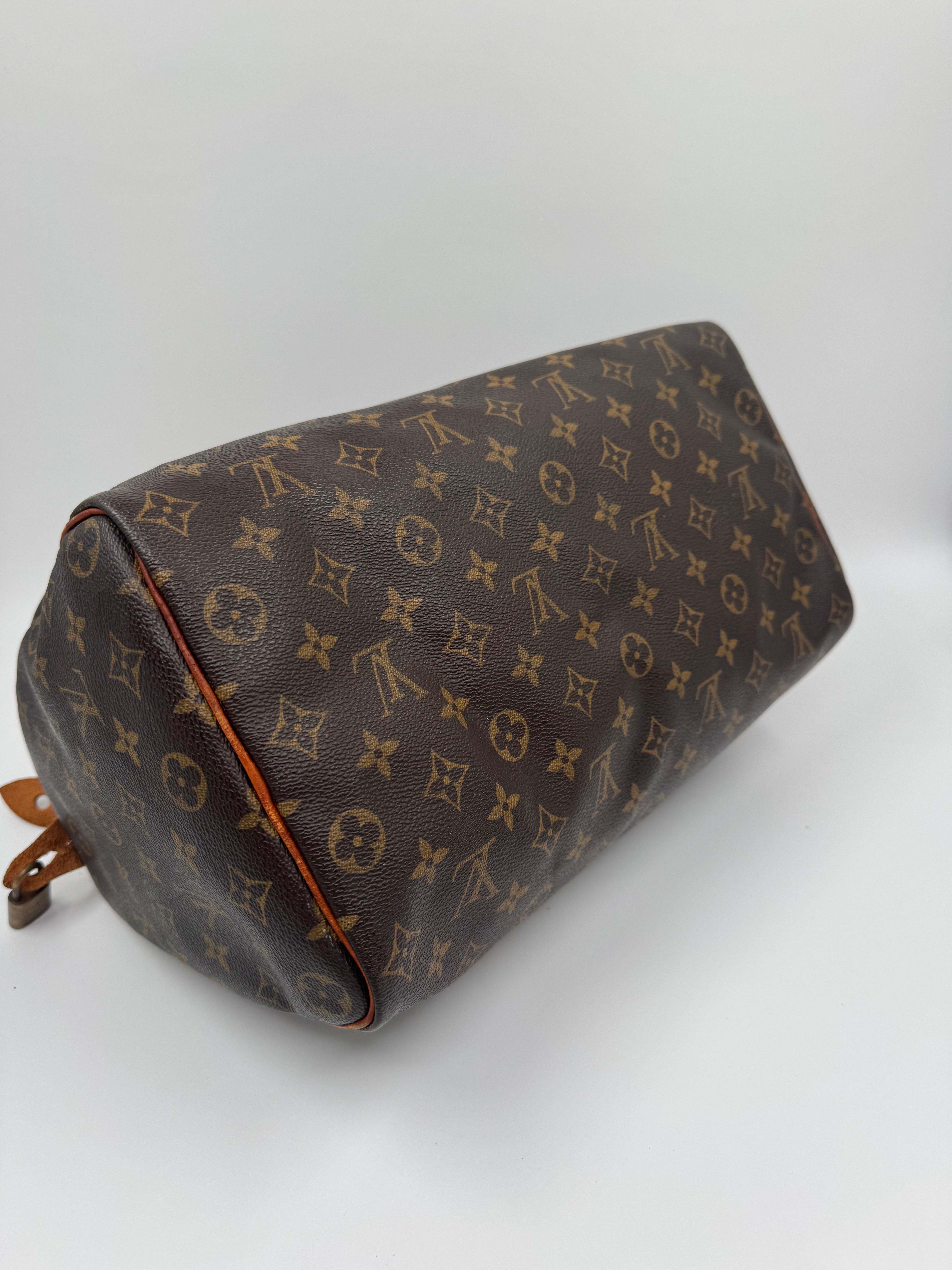 Louis Vuitton Speedy 35 Monogram