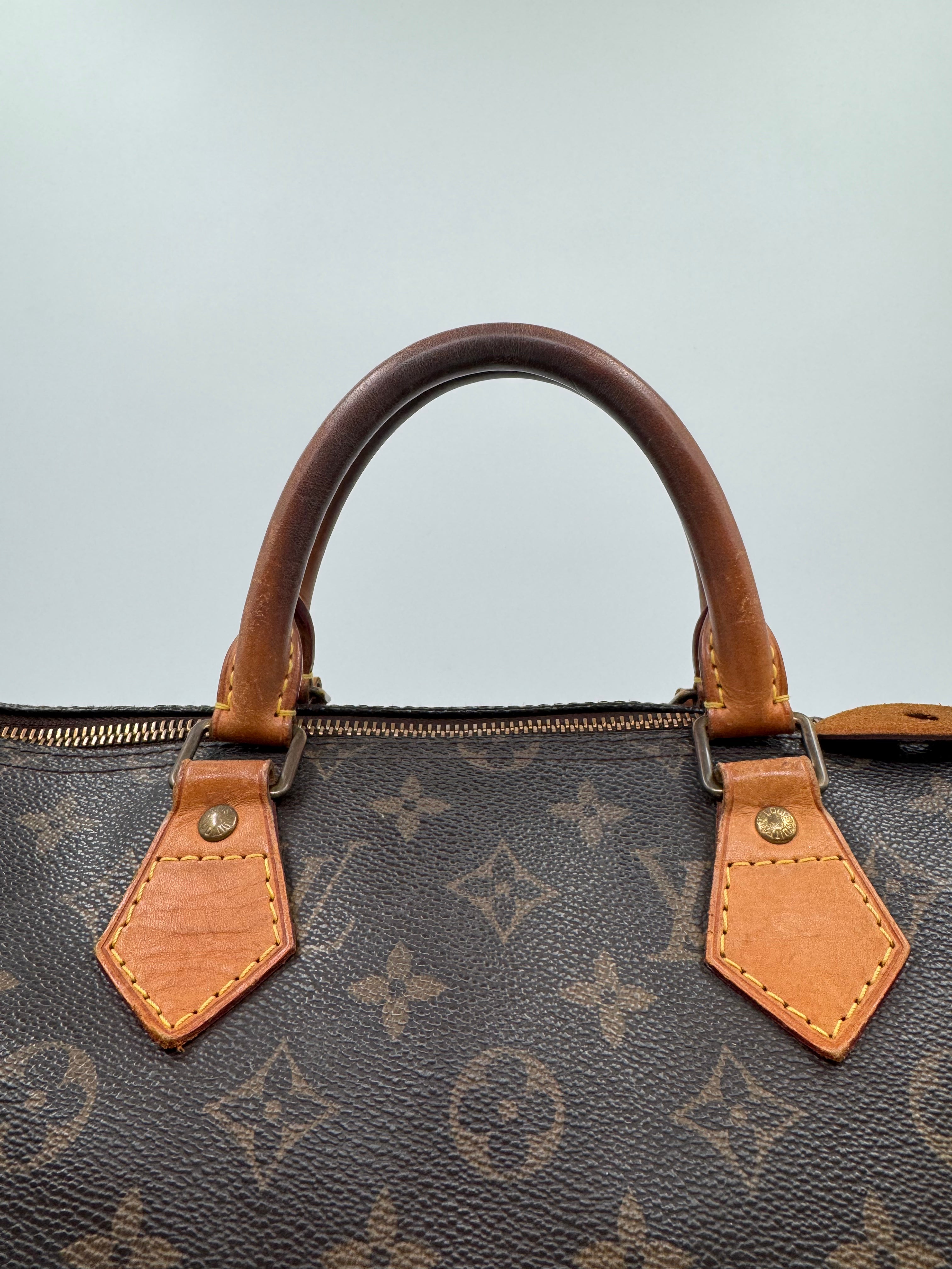 Louis Vuitton Speedy 35 Monogram