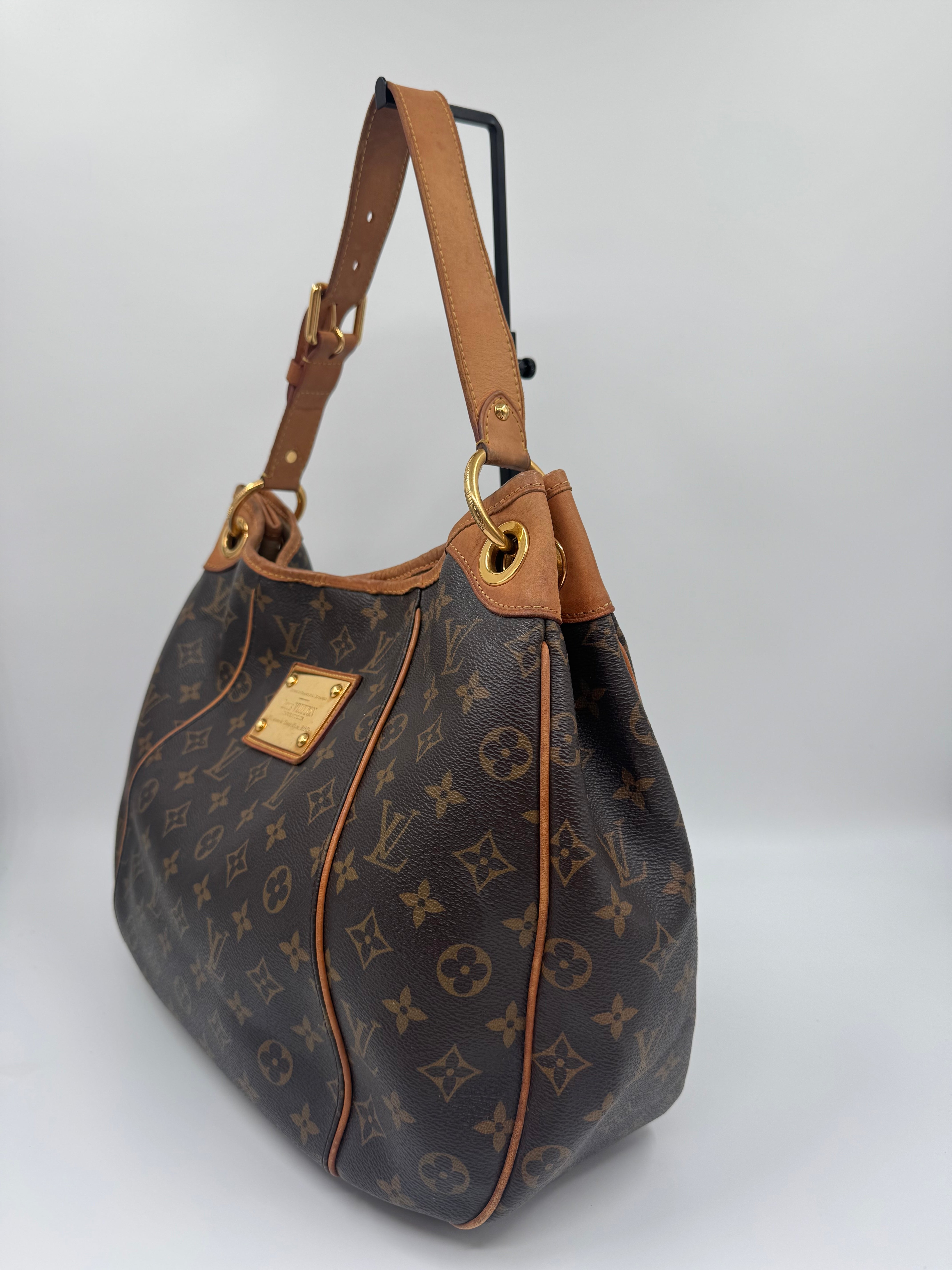 Louis Vuitton Galliera Monogram