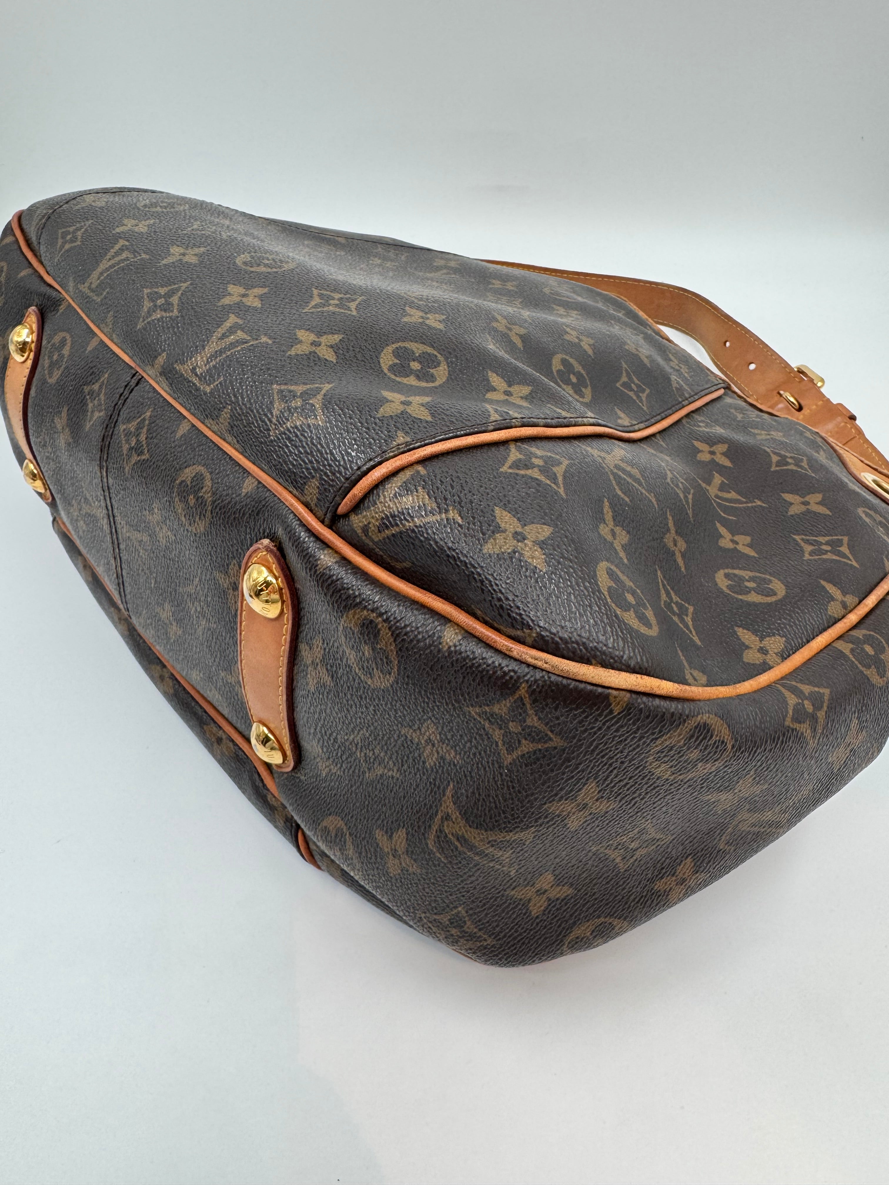 Louis Vuitton Galliera Monogram