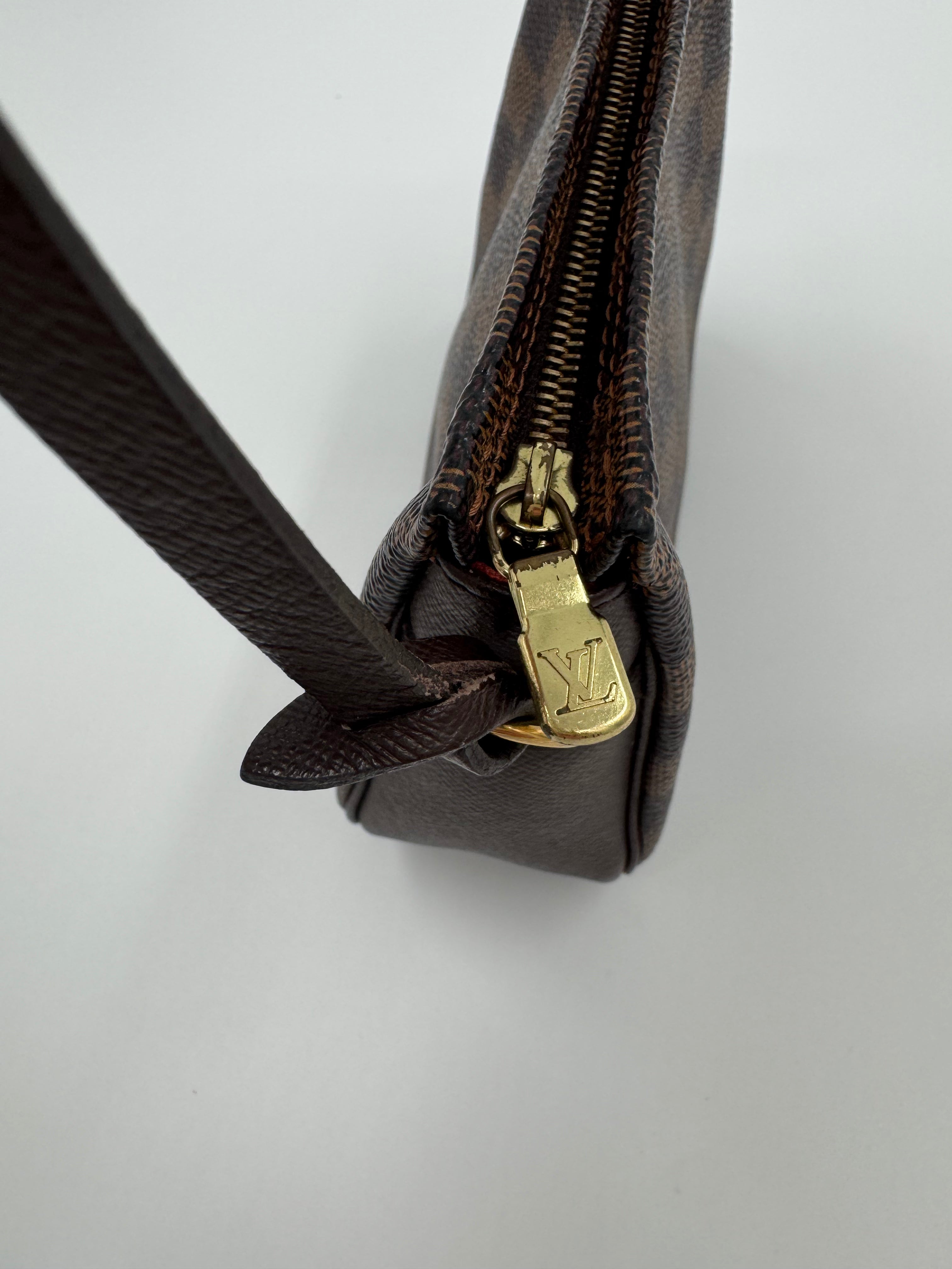 Louis Vuitton Trousse Pochette Damier Ebene