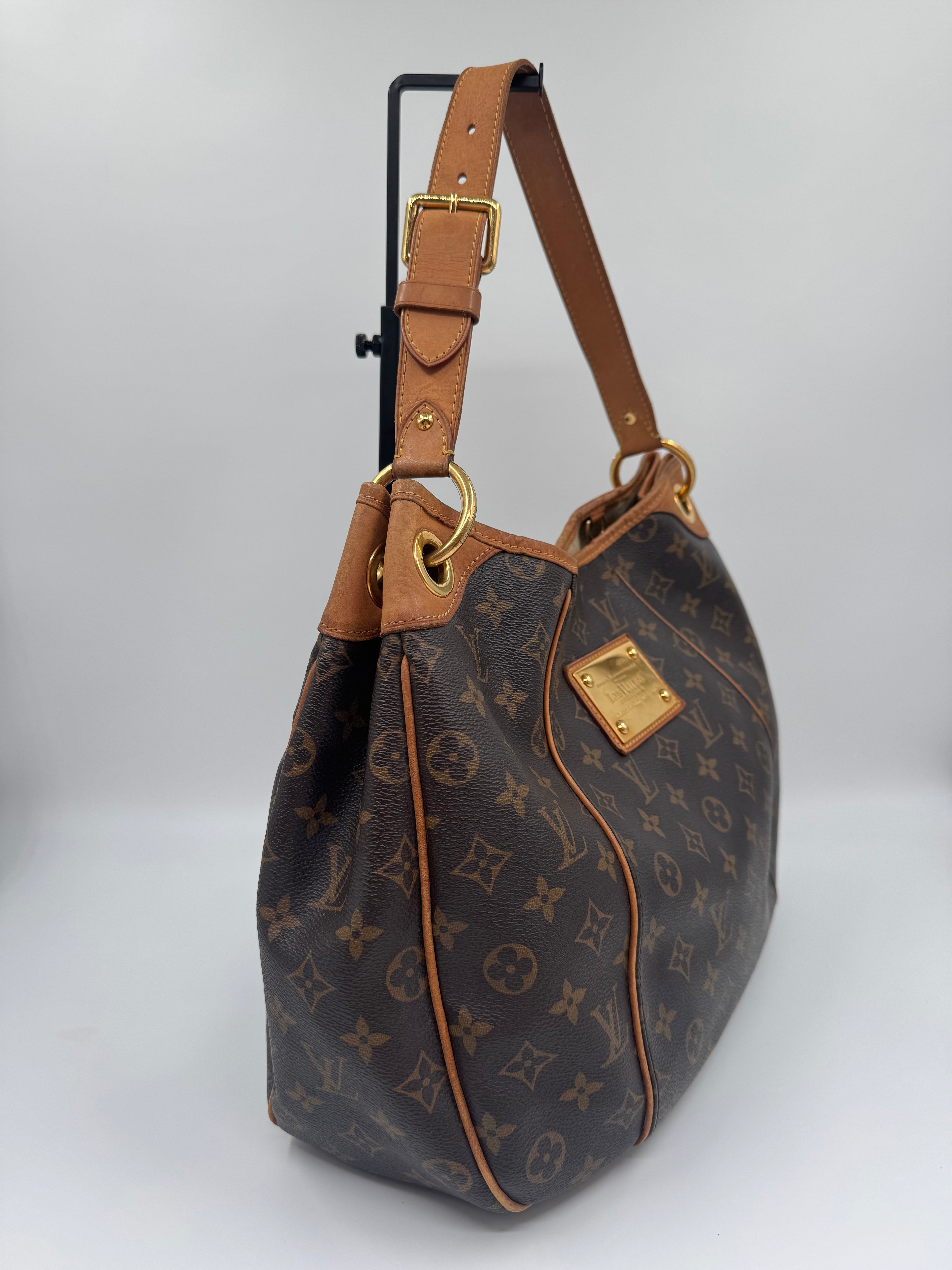 Louis Vuitton Galliera Monogram