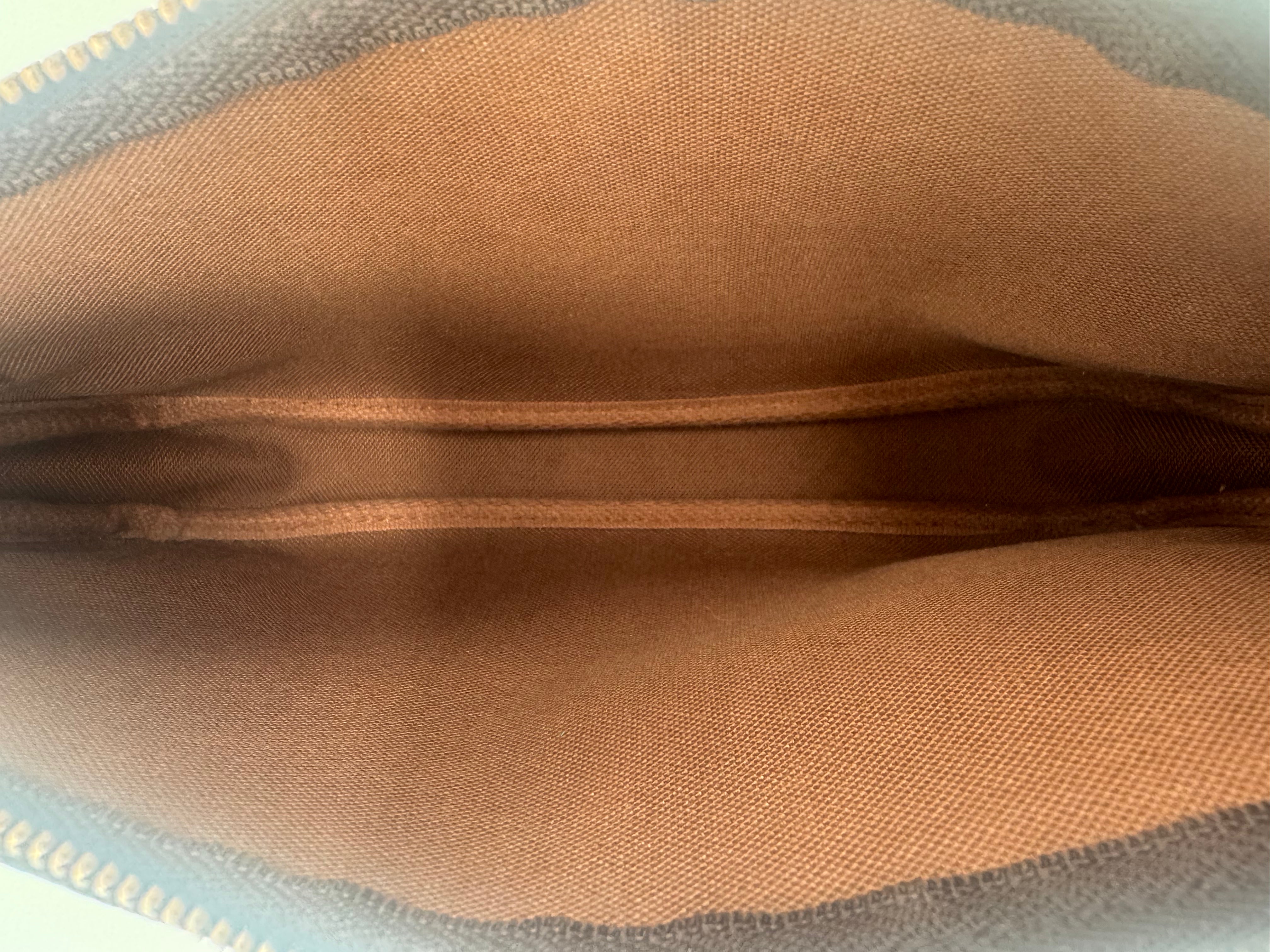 Louis Vuitton Pochette Monogram